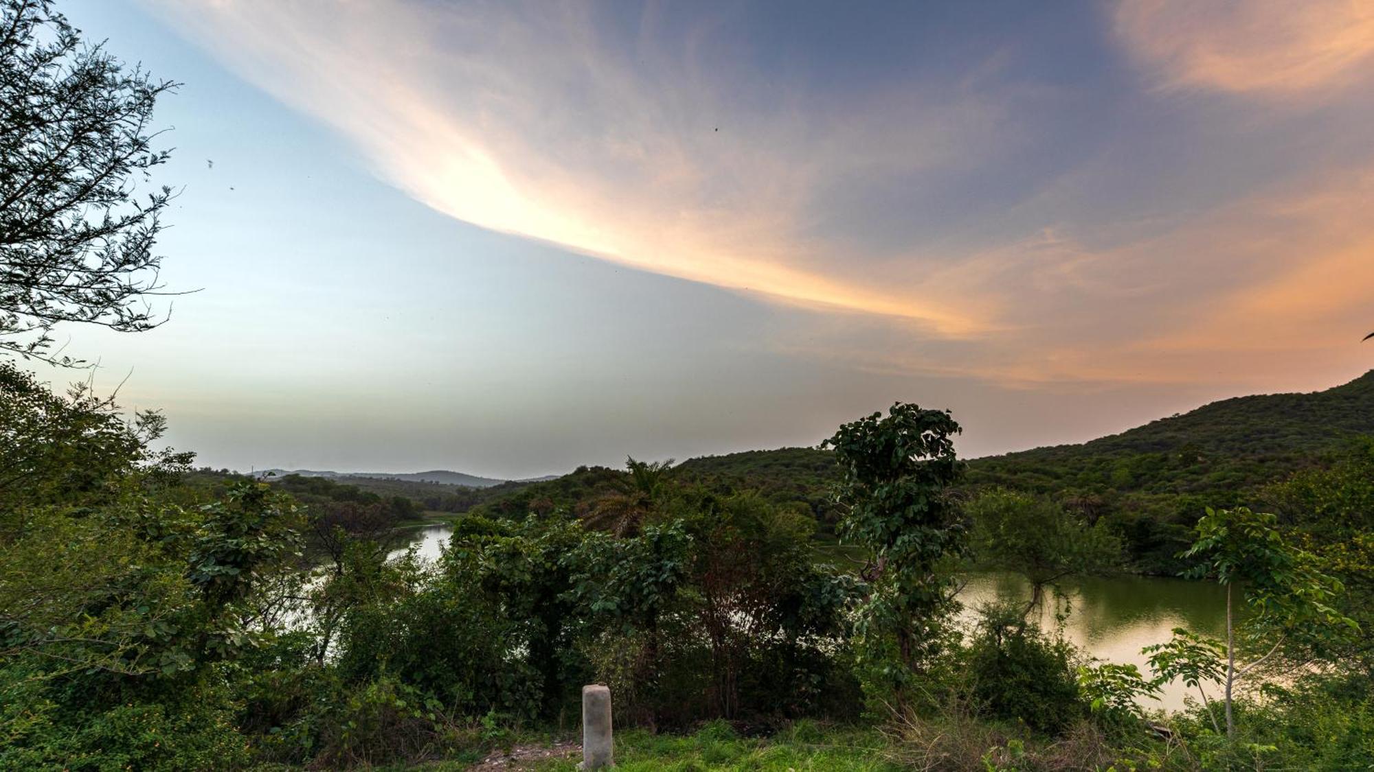 Dera Baghdarrah Nature Retreat أُودايبور المظهر الخارجي الصورة