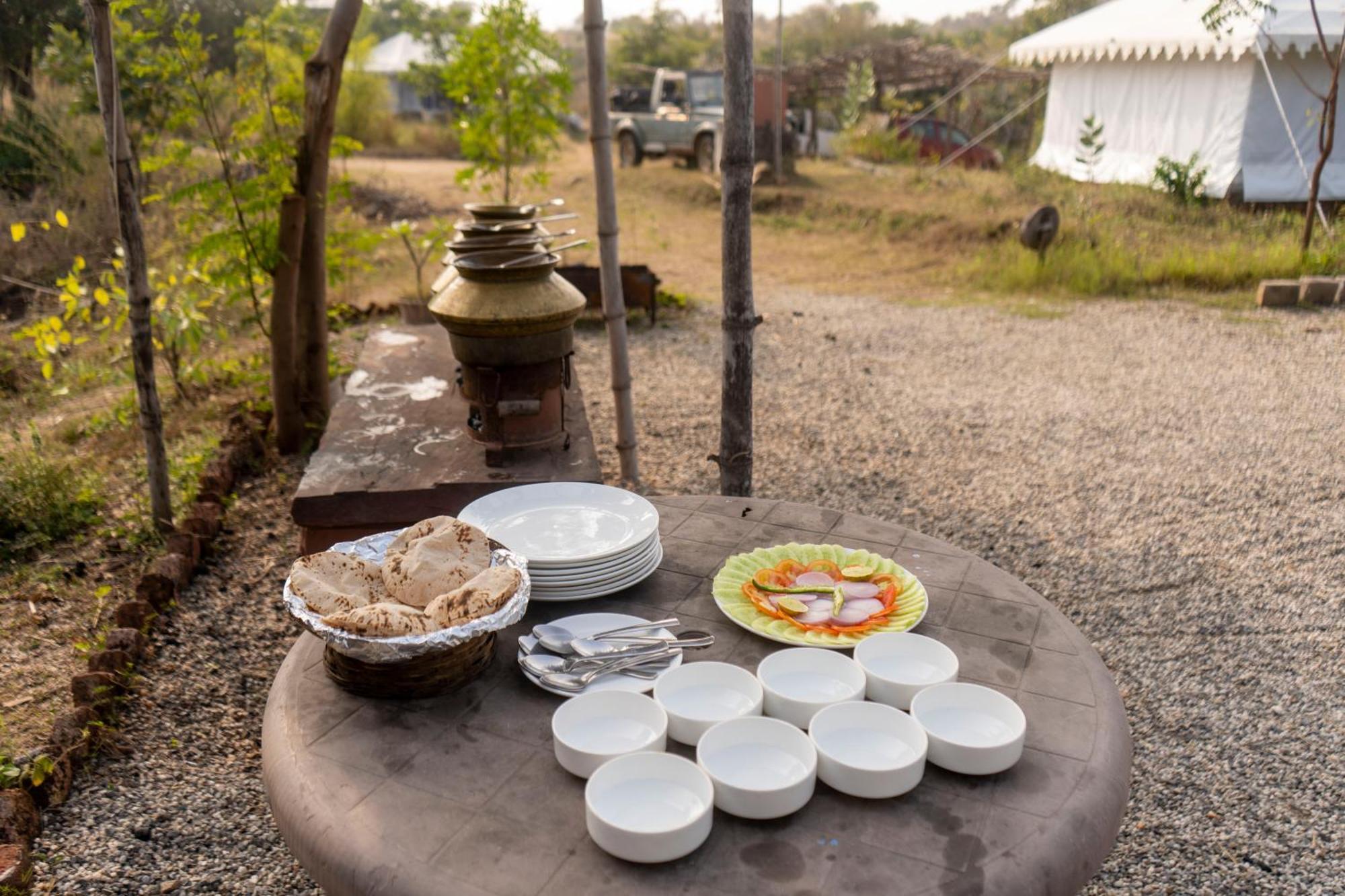 Dera Baghdarrah Nature Retreat أُودايبور المظهر الخارجي الصورة