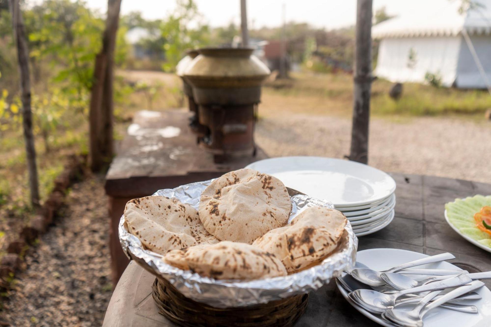 Dera Baghdarrah Nature Retreat أُودايبور المظهر الخارجي الصورة